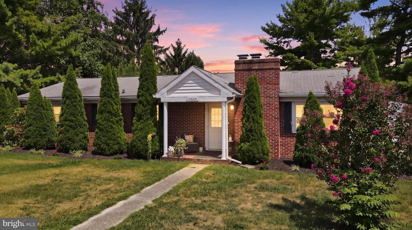Property Photo: 13603 Rockcliff Drive MD 21742