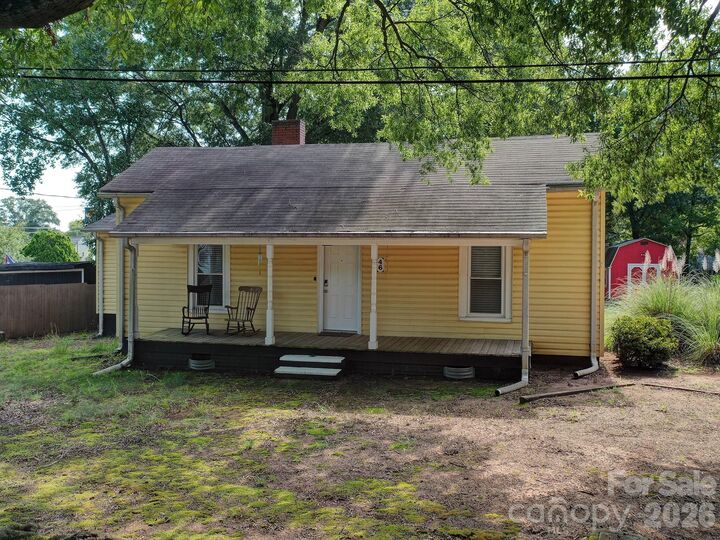 Property Photo:  46 Mandalay Place SW  NC 28027 