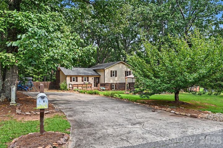 Property Photo: 608 Hoyle Street NC 28092