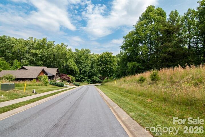 Property Photo:  35 Cottage Settings Lane  NC 28711 