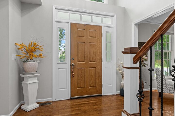Property Photo: 1210 Ascot Drive OH 45039