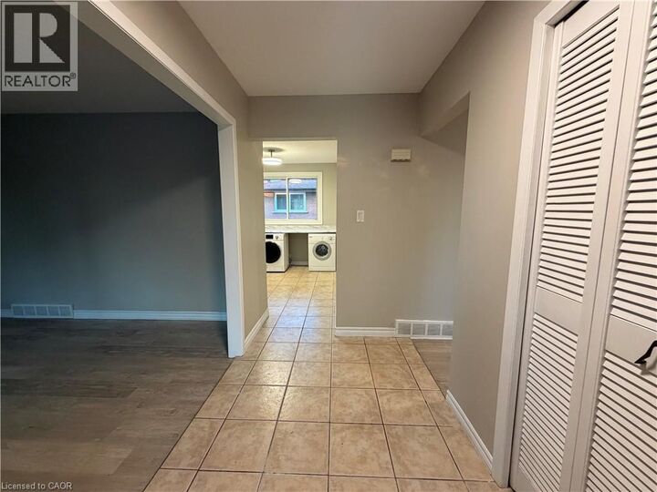 Property Photo:  70 Eagen Drive  ON N2M 1W4 