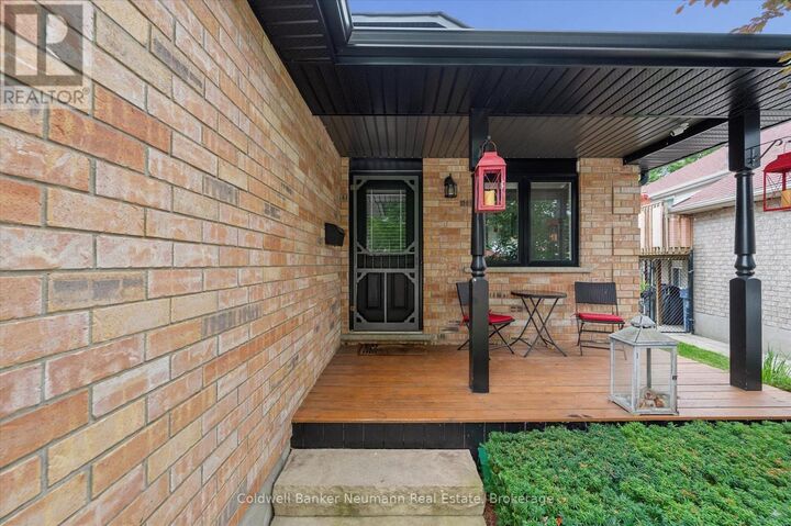 Property Photo: 81 Candlewood Drive ON N1K 1T7