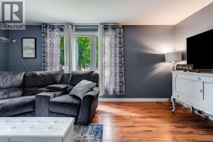 Property Photo: 4 Donalda Drive ON N7L 4J5