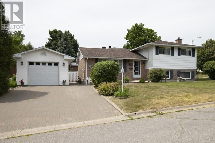 170 Laronde Ave — photo 1