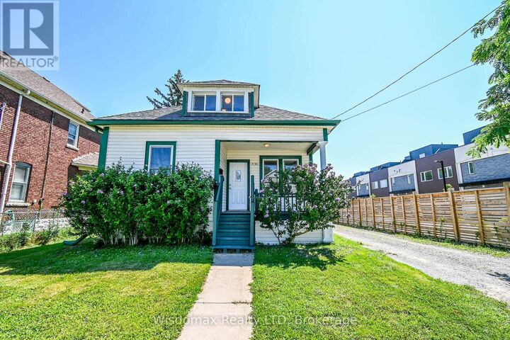 5790 Robinson Street — photo 1