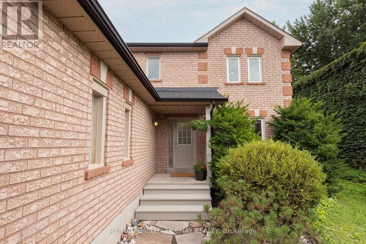 Property Photo: 11 Dugdale Avenue ON L0G 1A0