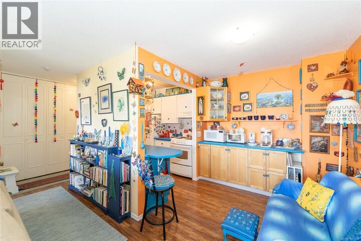 Property Photo:  964 Heywood Street 418  BC V8V 2Y5 