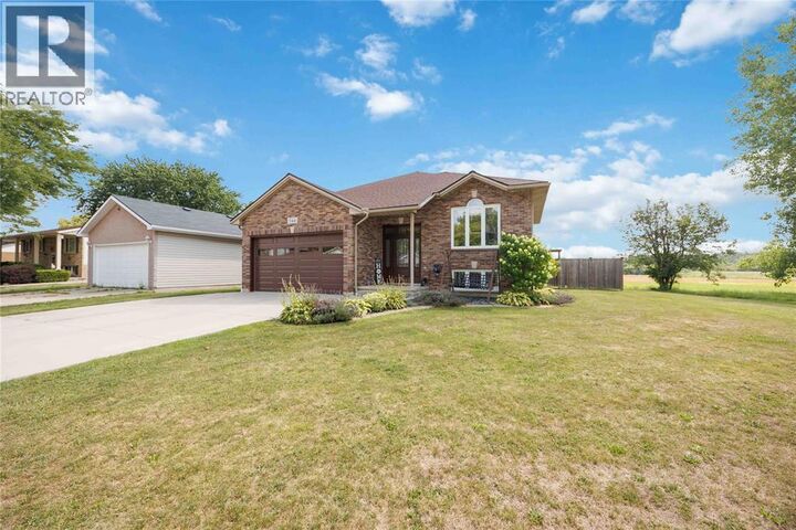 Property Photo: 544 Birchbank Avenue ON N0N 1G0