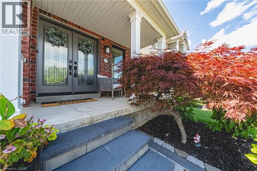 Property Photo:  142 Bradley Avenue  ON L0R 1C0 