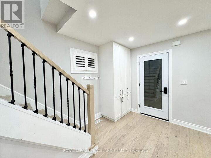 Property Photo: 47 Chamberlain Avenue ON M6E 4J9