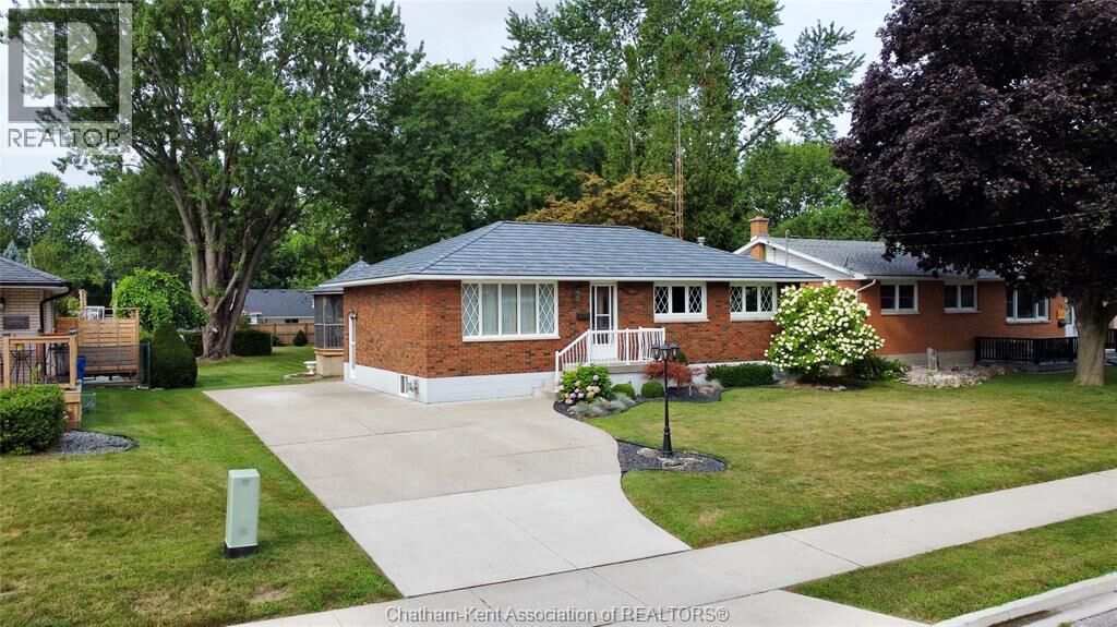 Property Photo:  90 Coverdale Street  ON N7L 2T9 