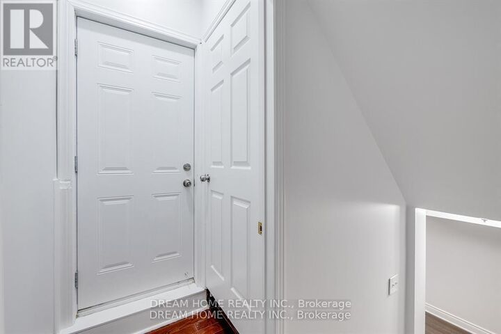 Property Photo:  4730 Alana Glen Drive #Bsmt  ON L5V 0C3 