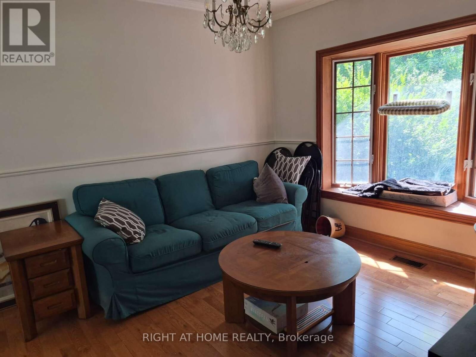 Property Photo: 17 Gwendolen Avenue ON M2N 1A1