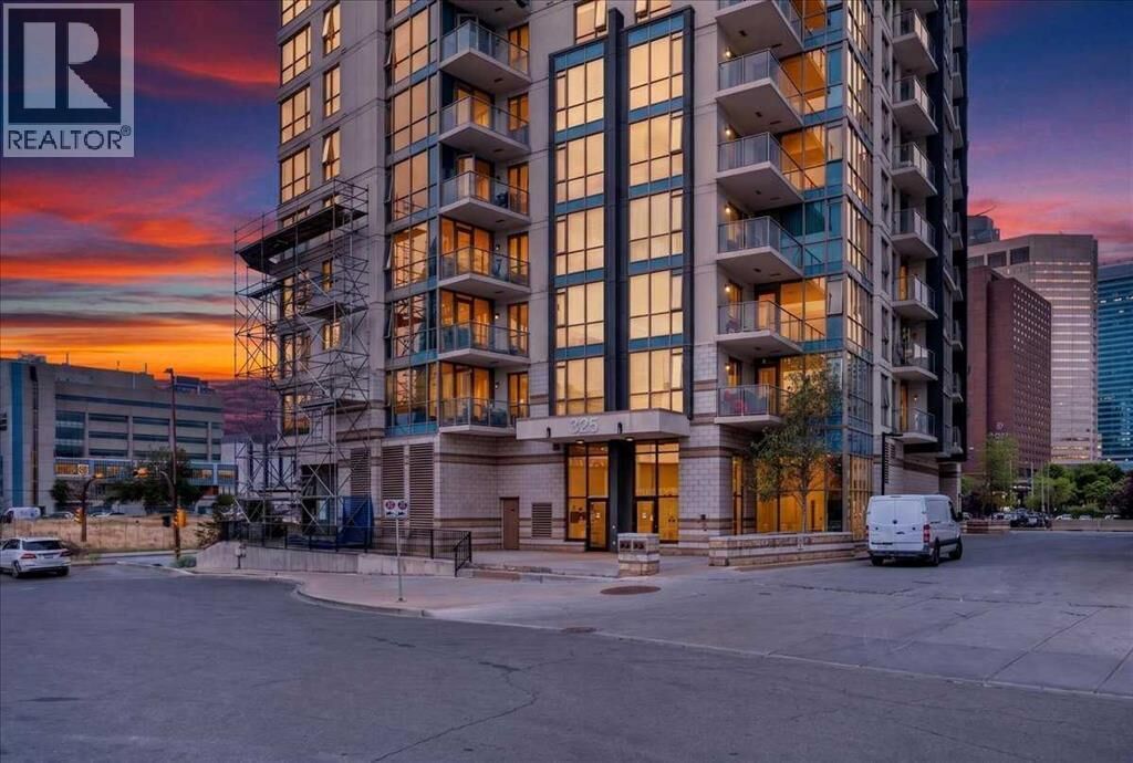 Property Photo:  325 3 Street Southeast  AB T2G 0T9 