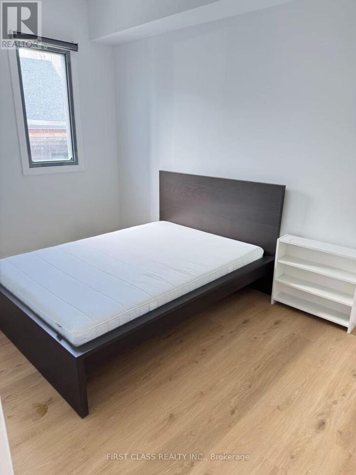 Property Photo:  364 Huron Street 205  ON M5S 2G4 