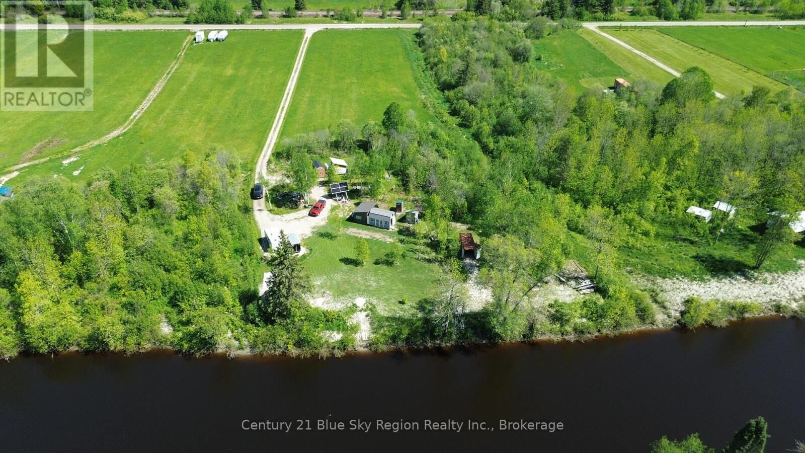 Property Photo:  342 Old Highway 17  ON P0H 1V0 