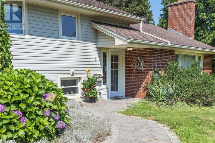 Property Photo: 4 Hillcrest Avenue North NS B4N 1W9