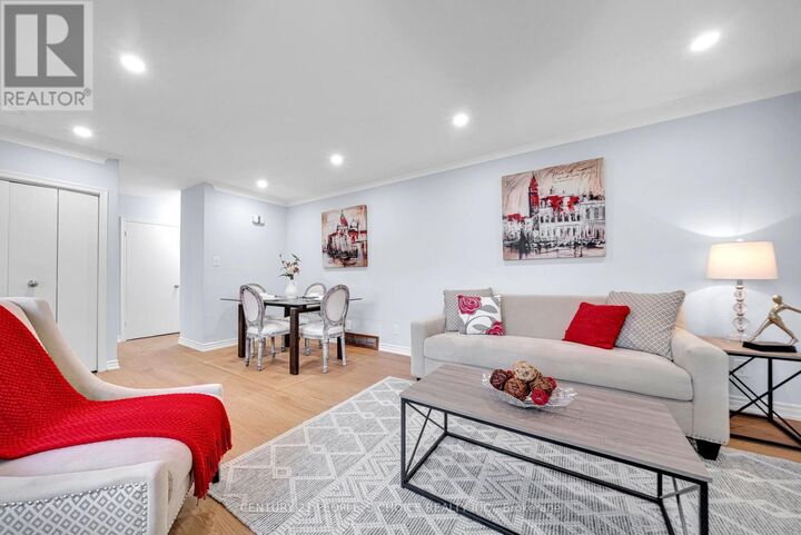 Property Photo: 586 Central Park Boulevard North ON L1G 6A4