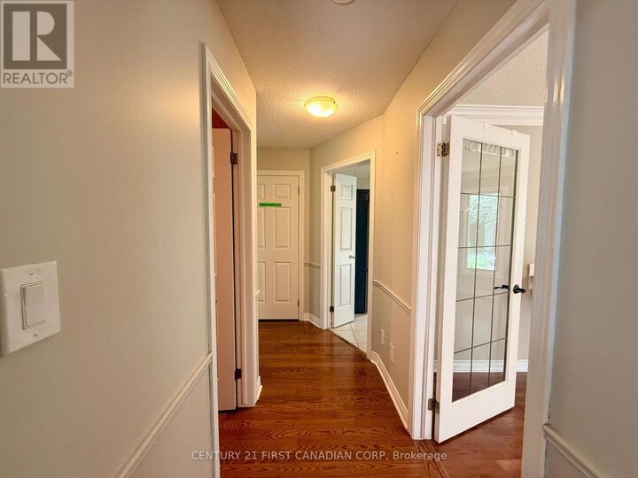 Property Photo:  179 Sunnyside Drive  ON N5X 3P7 