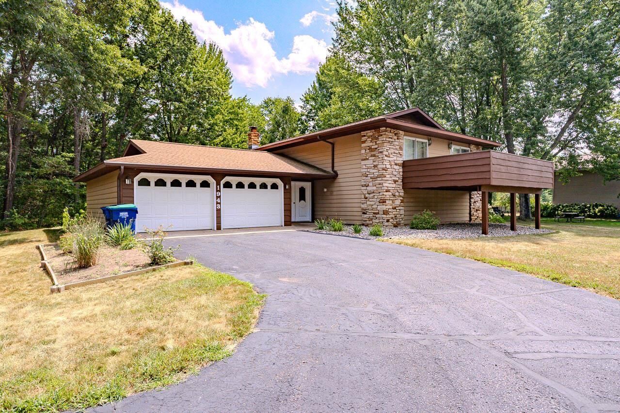 Property Photo:  1943 Plantation Lane  WI 54455 