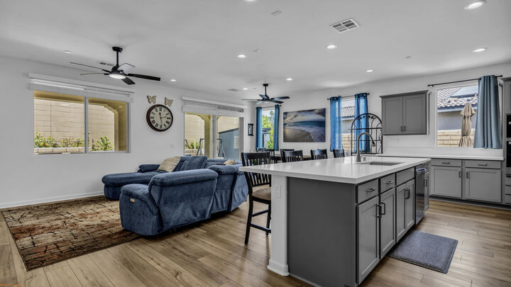 Property Photo:  39810 Felicita Parkway  CA 92211 