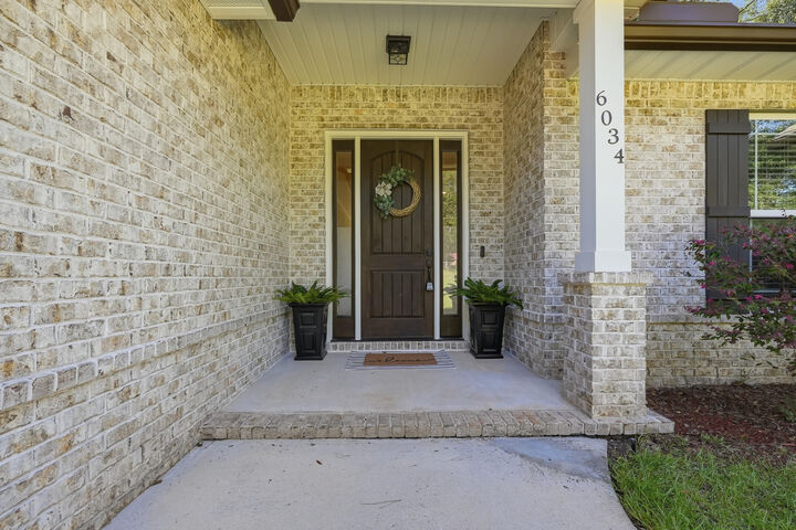 Property Photo: 6034 W Dogwood Drive FL 32536