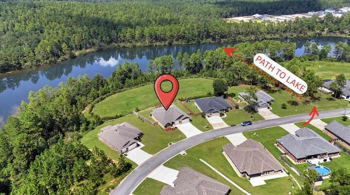 Property Photo: 6071 Walk Along Way FL 32536
