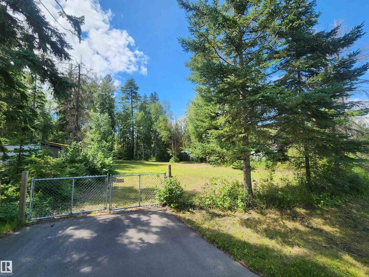 Property Photo: 55230 Rge Road 10 413 AB T0E 1V0