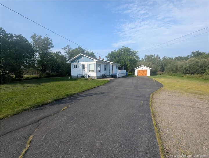 2625 Miramichi — photo 1
