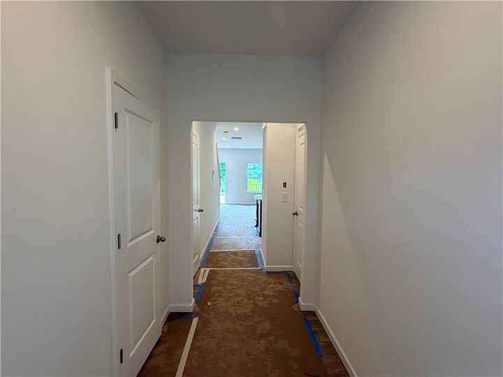 Property Photo: 325 Rolling Green Road GA 30103
