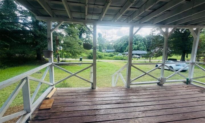 Property Photo: 5814 Church Street GA 30542
