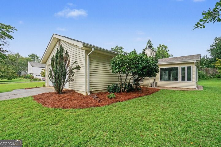 Property Photo: 1660 Wingard Drive GA 30062