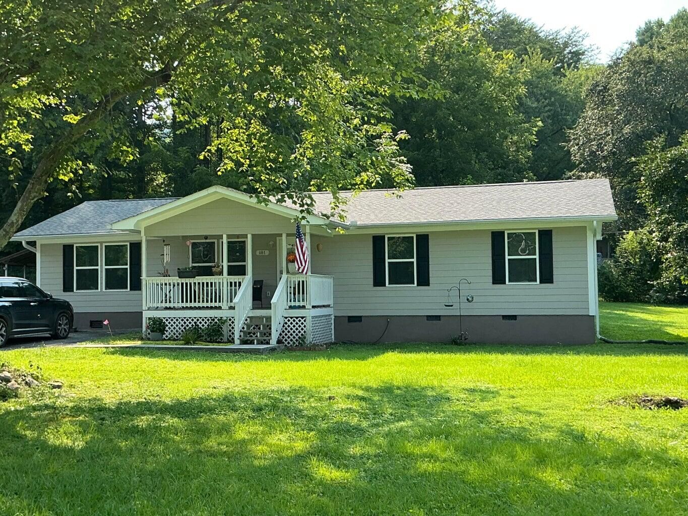 Property Photo:  181 Spring Street  TN 37381 