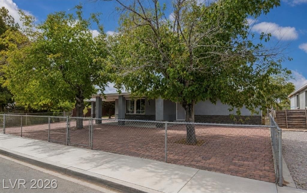 Property Photo: 3216 Osage Avenue NV 89101