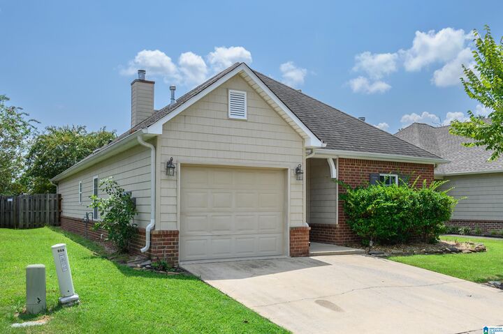 Property Photo: 109 Holland Trail AL 35124