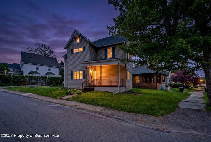 Property Photo:  164 Washington Street  PA 18407 