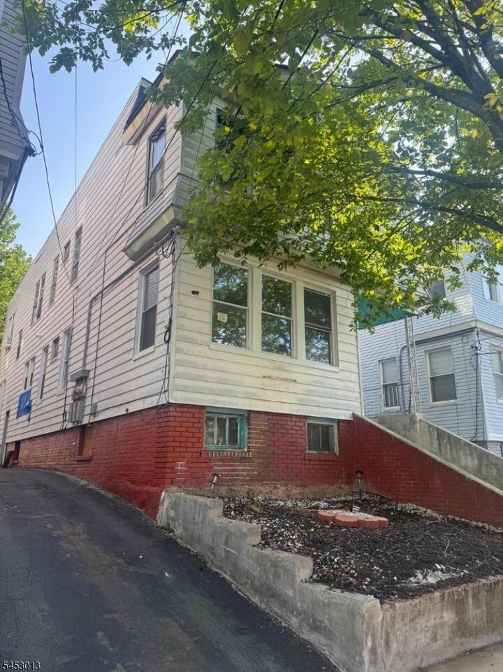 Property Photo: 47 Rose Ter NJ 07108