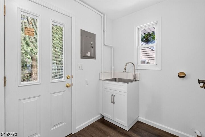 Property Photo:  27 Ferndale Rd  NJ 07470 