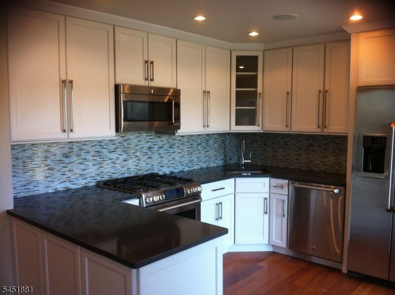 Property Photo: 250 Ridgedale Ave E-2 NJ 07932