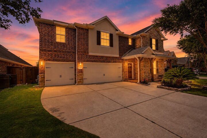 Property Photo: 17919 Creek Bluff Lane TX 77433