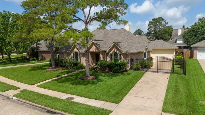 Property Photo: 21702 Cayman Point Drive TX 77450