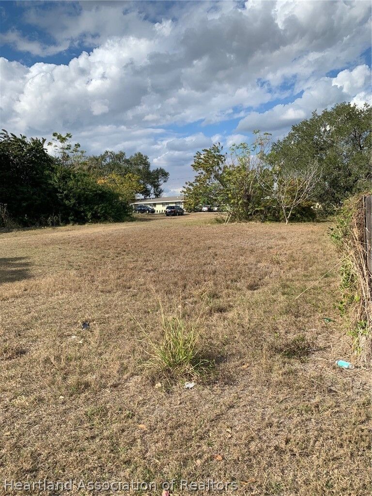 Property Photo:  215 Tulane Drive  FL 33825 