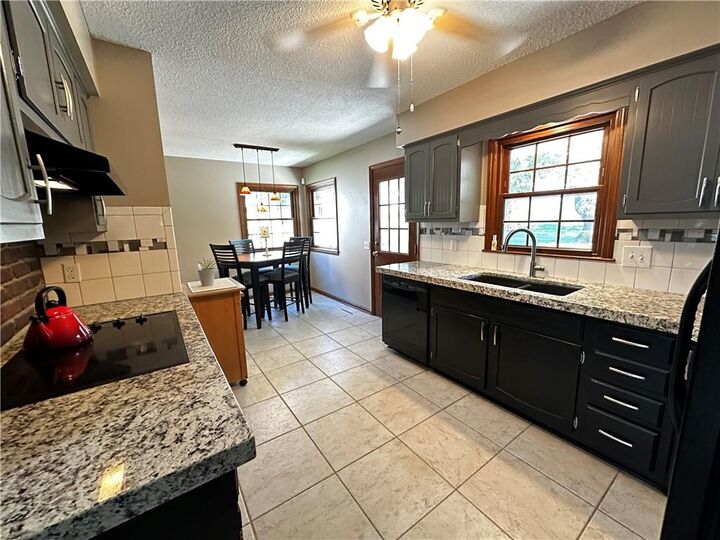 Property Photo: 3343 Chatham Avenue MO 64506