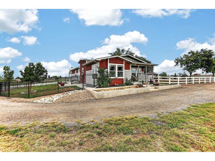 Property Photo:  2739 County Road 29  CO 80621 