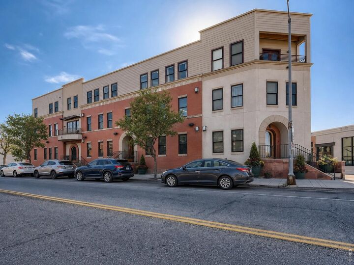 Property Photo:  261 Pine St 206  CO 80524 
