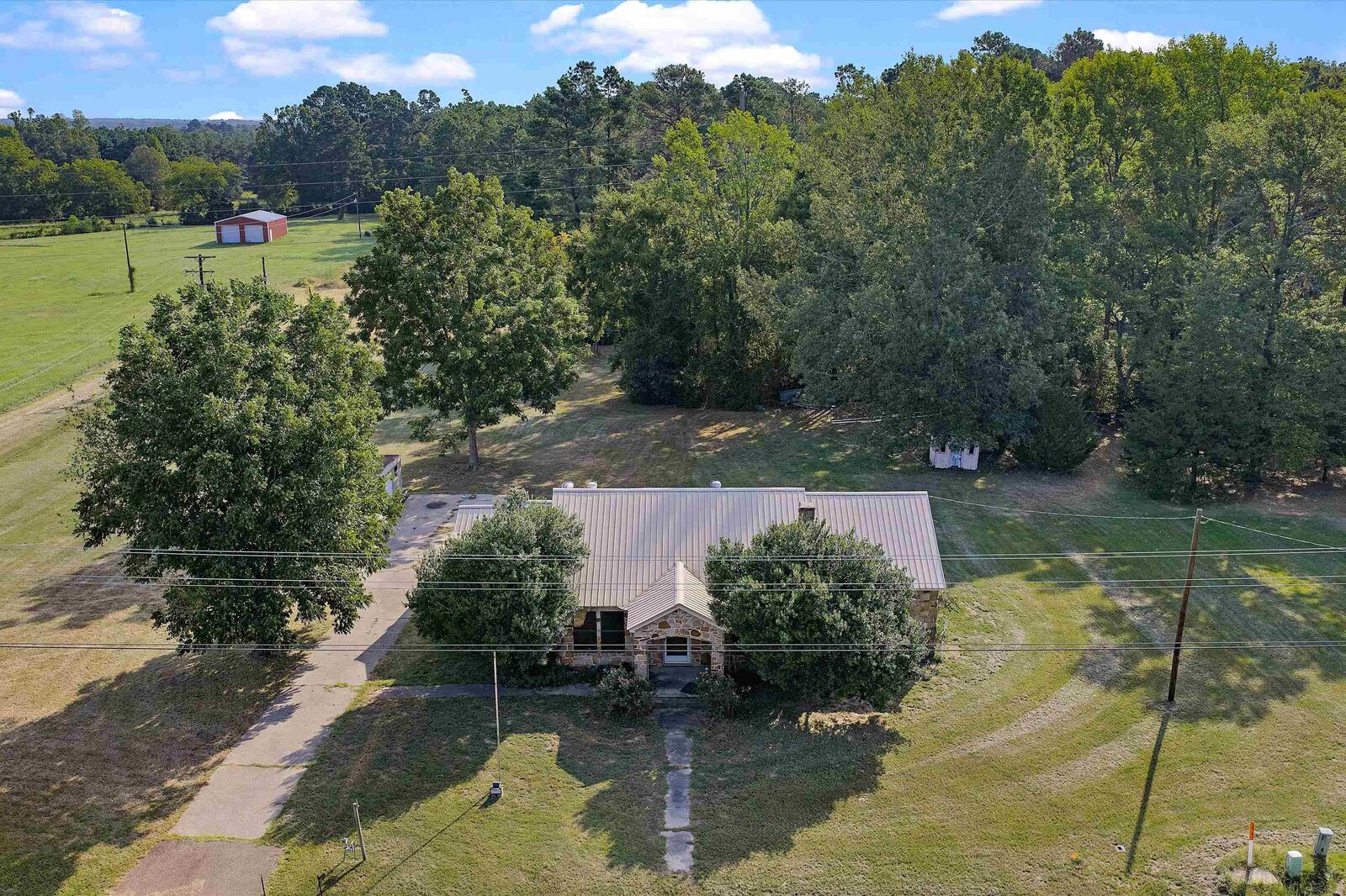 Property Photo: 1797 S US Highway 59 TX 75633