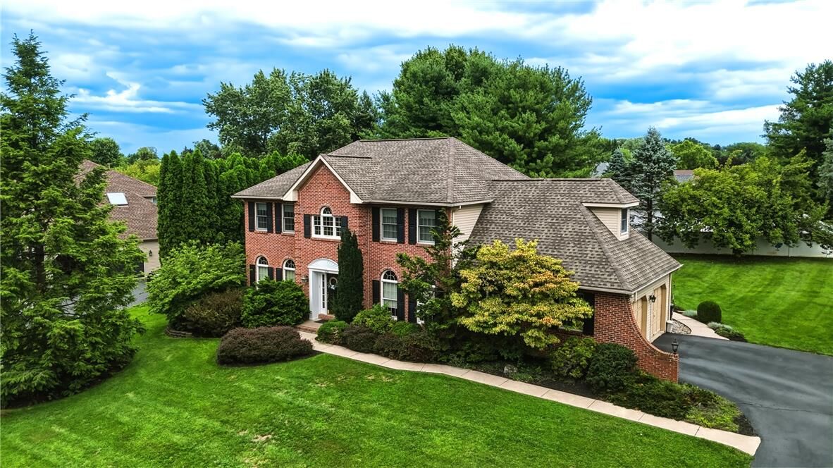 Property Photo: 3724 Canterbury Road PA 18020
