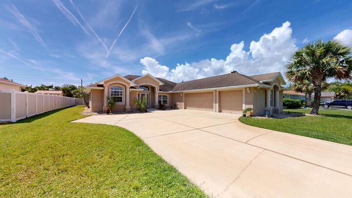 Property Photo:  40 Collingwood Lane  FL 32137 