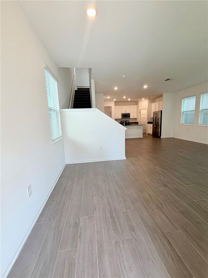 Property Photo:  